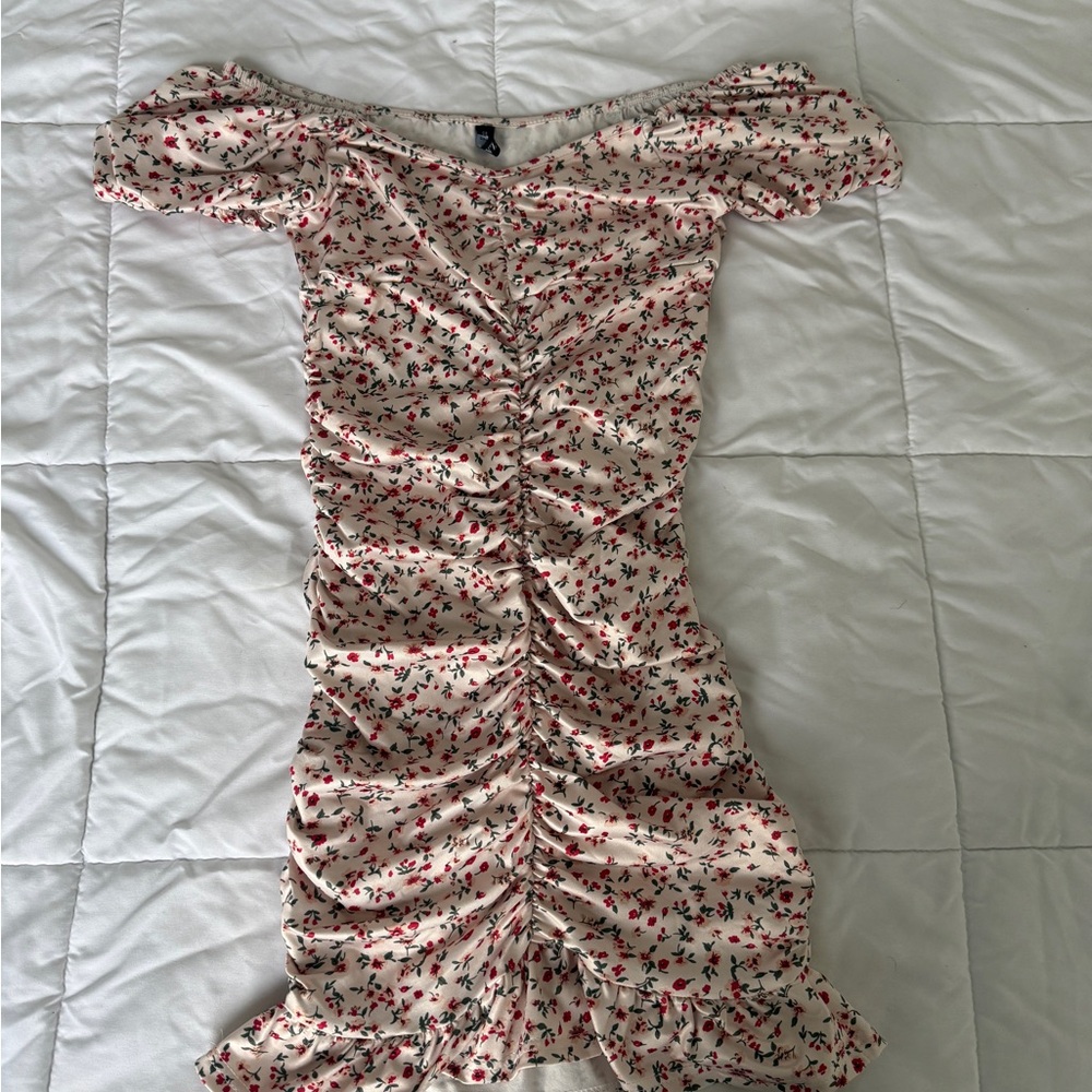 Zaful Pink Floral Ruched Mini Dress
